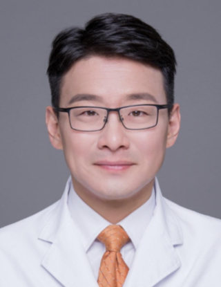 Dr Hau